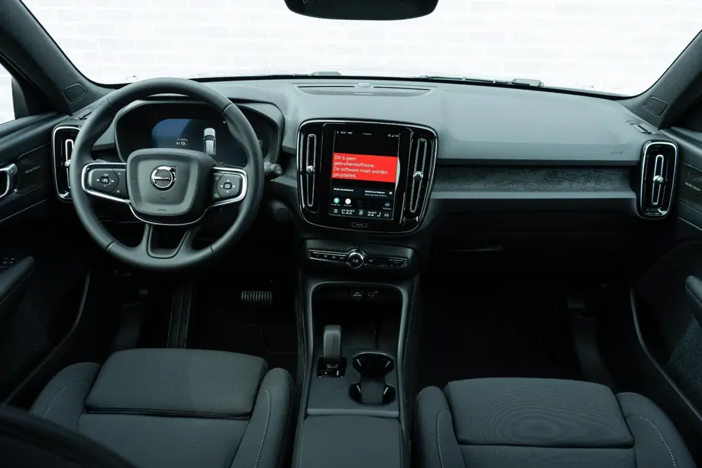 Volvo EC40 Single Motor Plus Black Edition Europa 70 uit 2026, foto 4