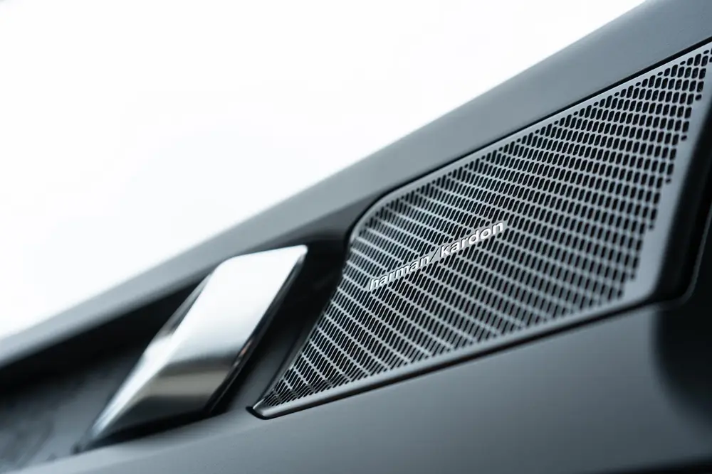 Volvo EC40 Single Motor Plus Black Edition Europa 70 uit 2026, foto 9