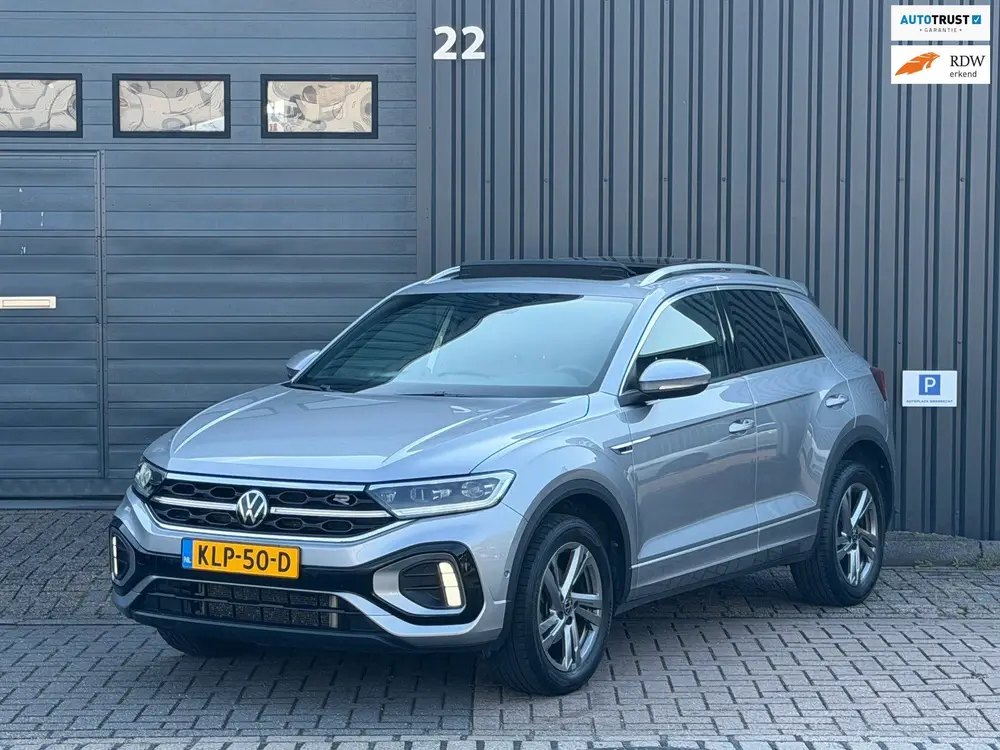 Volkswagen T-Roc 1.5 TSI R-Line|Pano|Virtual|DSG|ACC|IQ-Ligh uit 2023