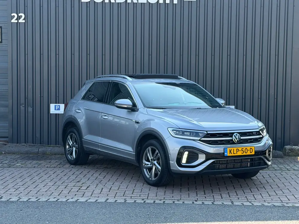 Volkswagen T-Roc 1.5 TSI R-Line|Pano|Virtual|DSG|ACC|IQ-Ligh uit 2023, foto 4
