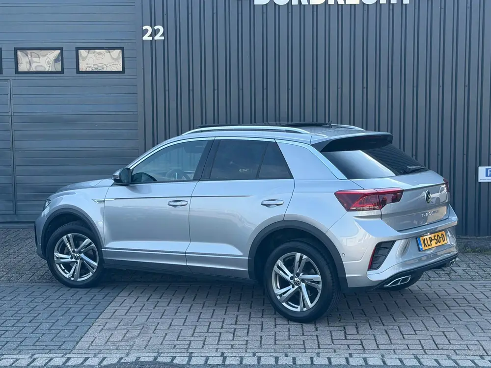 Volkswagen T-Roc 1.5 TSI R-Line|Pano|Virtual|DSG|ACC|IQ-Ligh uit 2023, foto 6