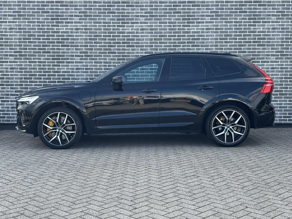 Volvo XC60 Plug-in-Hybrid T8 AWD Polestar Engineered uit 2023, foto 3