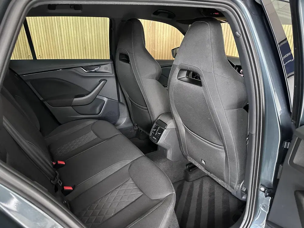 Skoda Kamiq 1.0 TSI Sport Business Electrische klep uit 2020, foto 5
