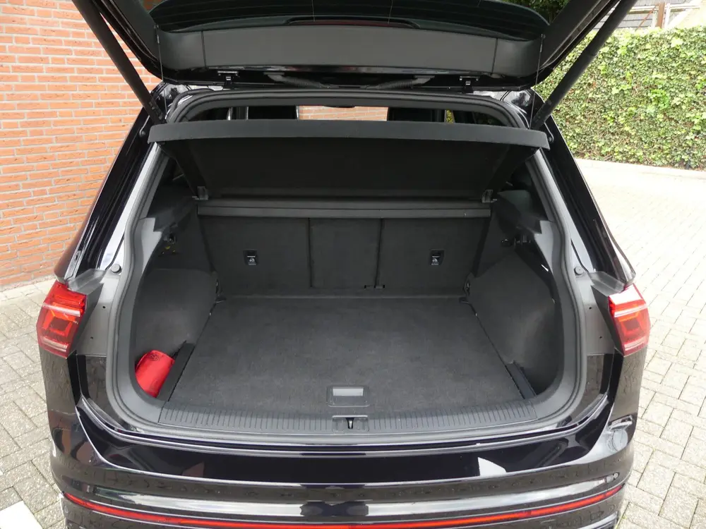 Volkswagen Tiguan 2.0 TSI 4Motion R-Line Black Edition / Tre uit 2022, foto 10