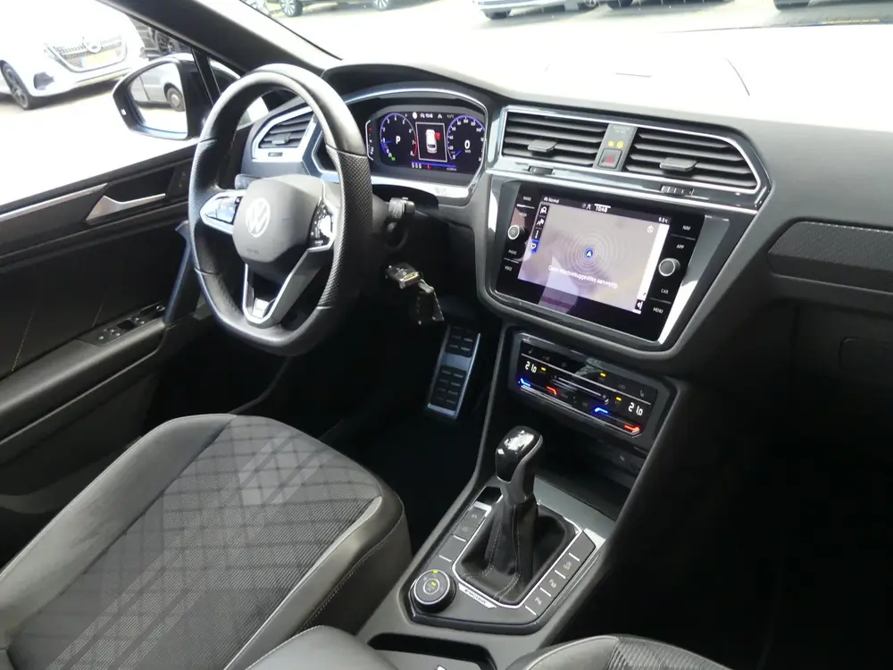 Volkswagen Tiguan 2.0 TSI 4Motion R-Line Black Edition / Tre uit 2022, foto 2
