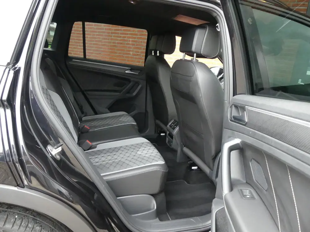 Volkswagen Tiguan 2.0 TSI 4Motion R-Line Black Edition / Tre uit 2022, foto 9
