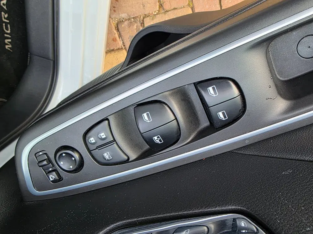 Nissan Micra 1.0 IG-T N-Sport uit 2022, foto 20