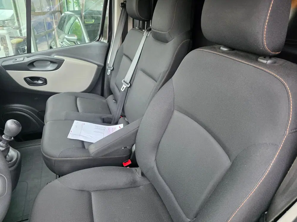 Renault Trafic 1.6 dCi T29 L2H1 Luxe Energy uit 2019, foto 12