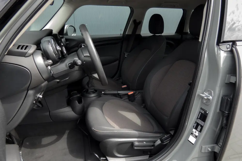 Mini 5-Deurs 1.5 One | Parkeersensoren | Airco | Bluetooth | uit 2019, foto 9