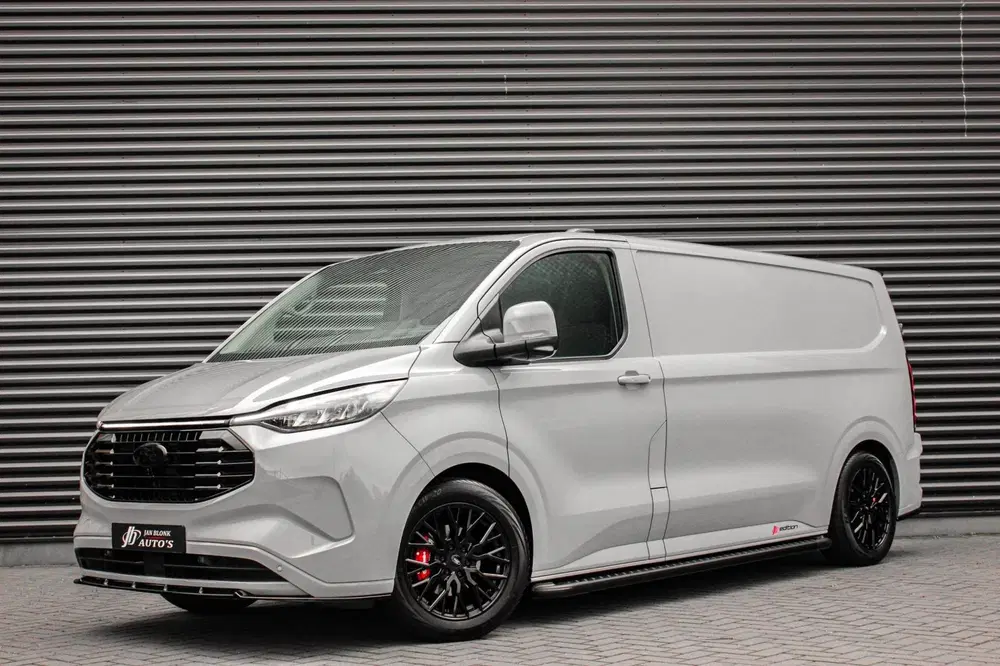 Ford Transit 340 L2H1 Limited 65 kWh 218PK uit 2025