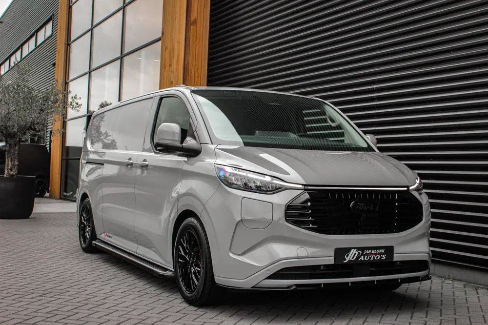 Ford Transit 340 L2H1 Limited 65 kWh 218PK uit 2025, foto 11