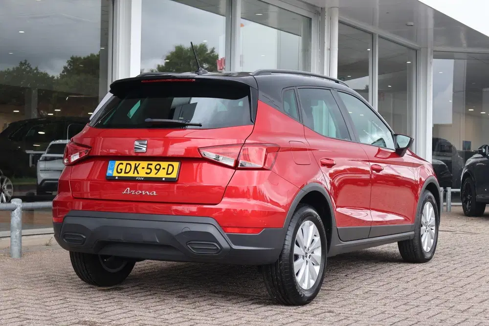 SEAT Arona 1.0 EcoTSI 95pk Style Business Connect uit 2024, foto 2