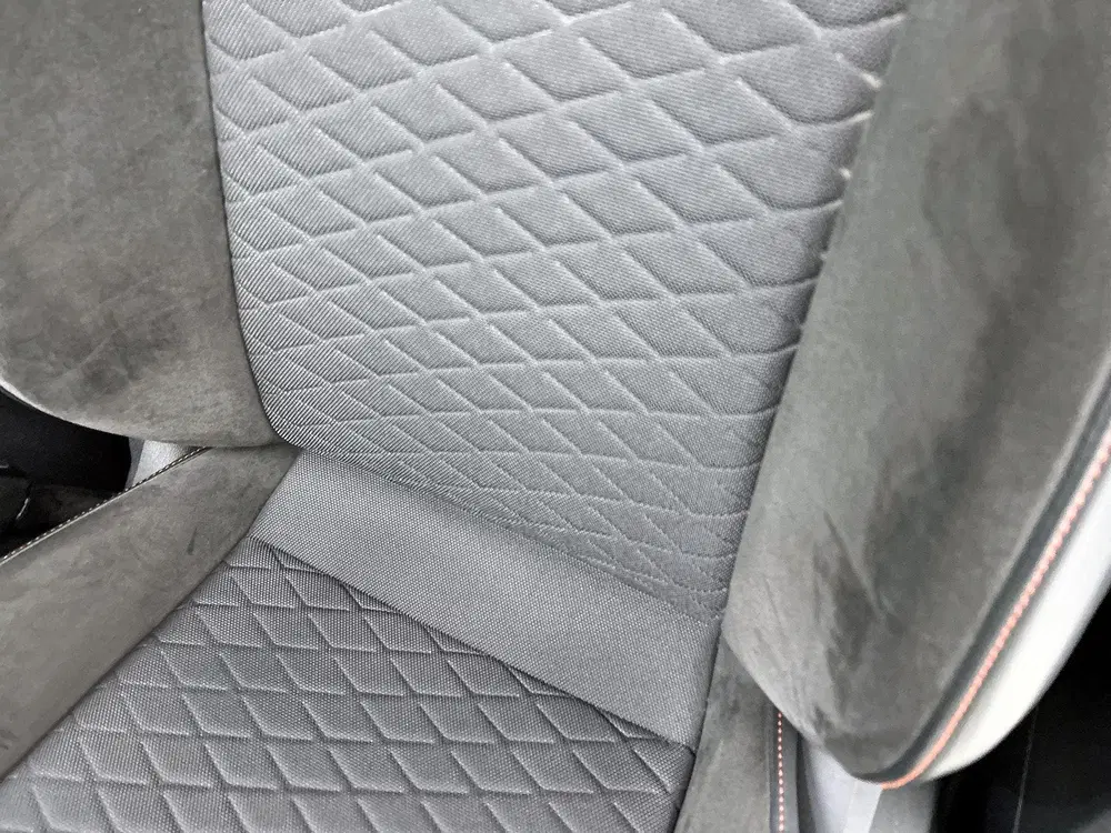 SEAT Ateca 1.5 TSI FR Business Intense uit 2021, foto 19