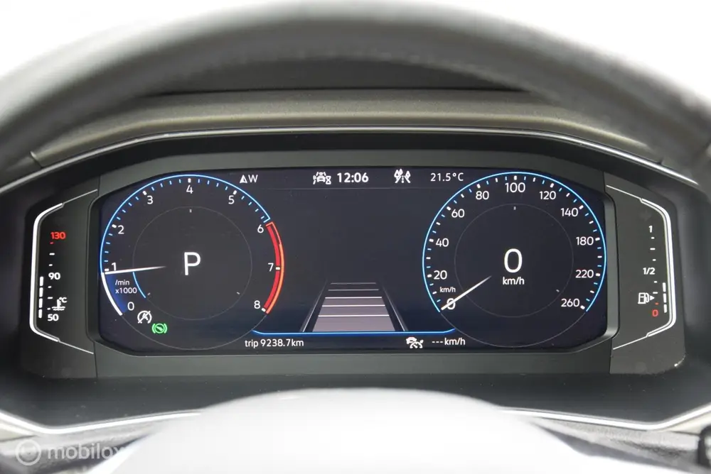 Volkswagen T-Roc 1.5 TSI Style Business Trekhaak Carplay Ada uit 2021, foto 13