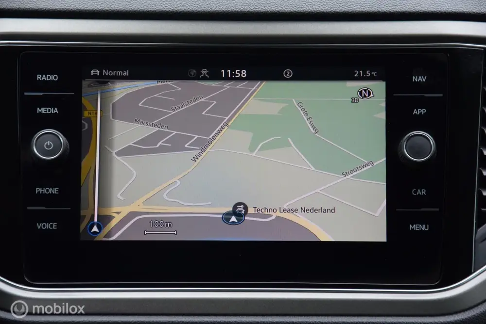 Volkswagen T-Roc 1.5 TSI Style Business Trekhaak Carplay Ada uit 2021, foto 20
