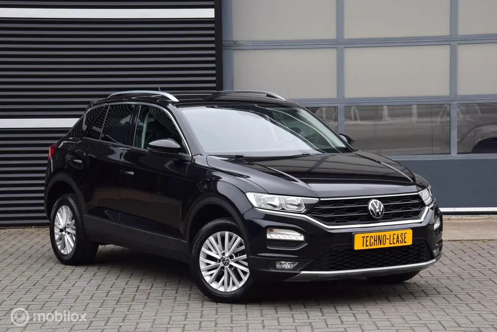 Volkswagen T-Roc 1.5 TSI Style Business Trekhaak Carplay Ada uit 2021, foto 4