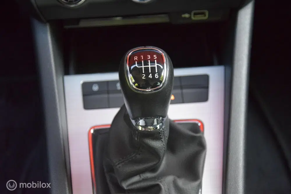 Skoda Octavia 1.0 TSI Greentech Business Edition Trekh uit 2020, foto 16