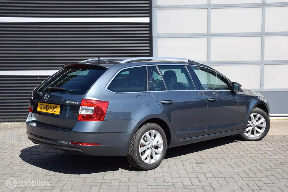 Skoda Octavia 1.0 TSI Greentech Business Edition Trekh uit 2020, foto 6