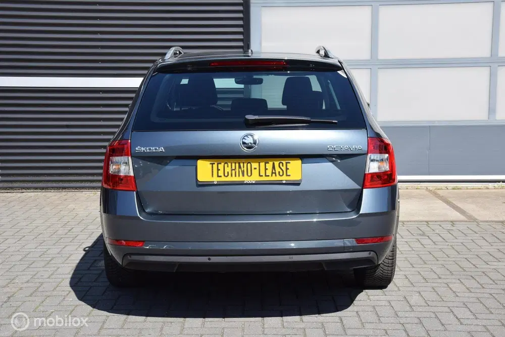 Skoda Octavia 1.0 TSI Greentech Business Edition Trekh uit 2020, foto 7