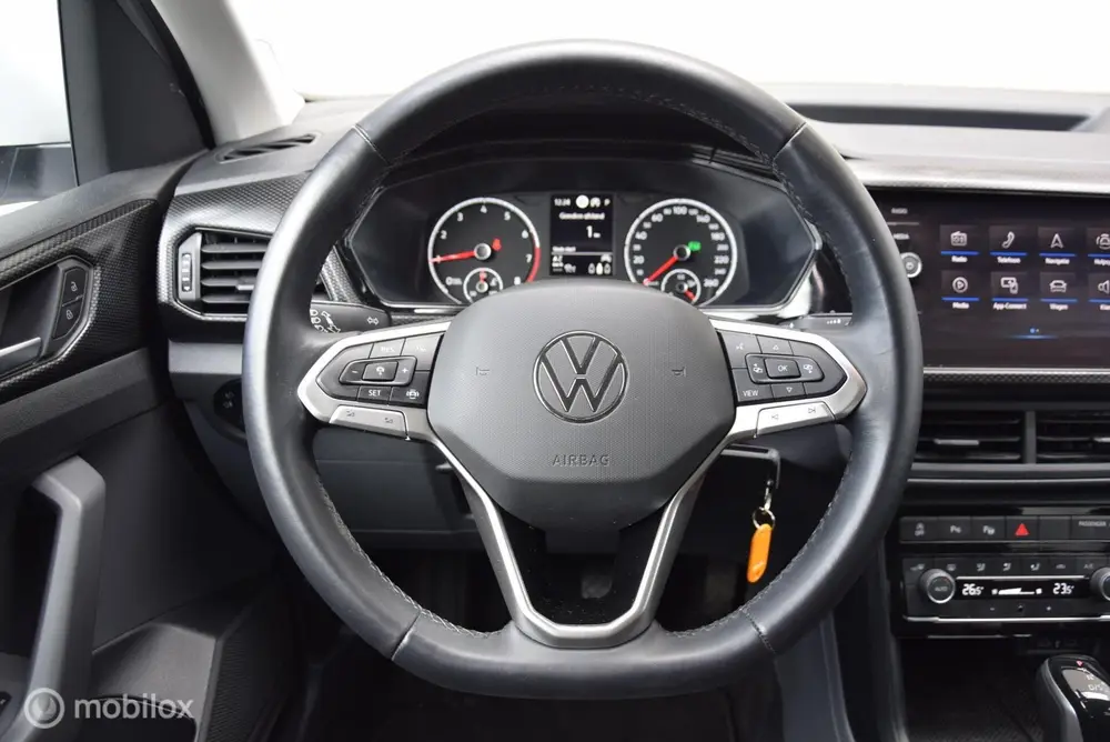 Volkswagen T-Cross 1.0 TSI Life 110pk DSG Executive pakket A uit 2021, foto 10
