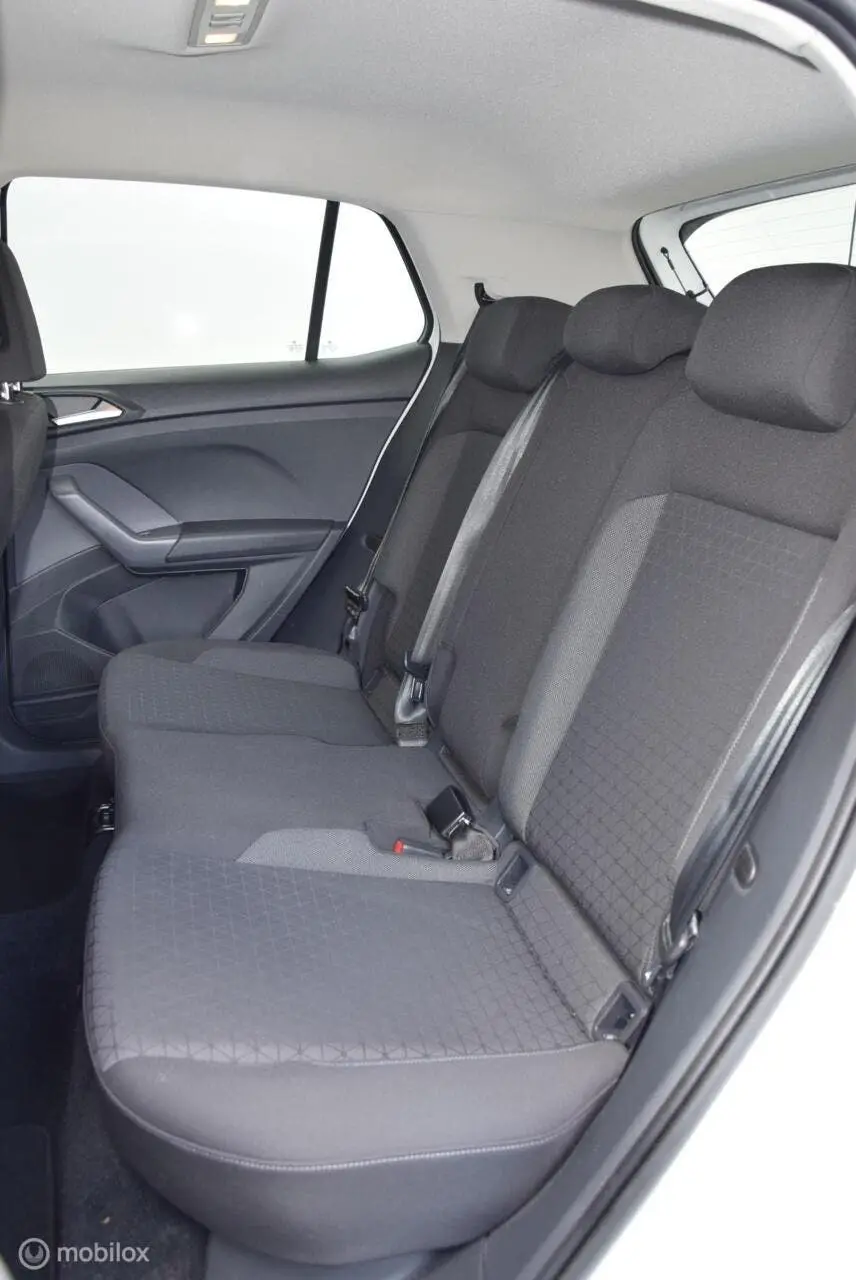 Volkswagen T-Cross 1.0 TSI Life 110pk DSG Executive pakket A uit 2021, foto 16