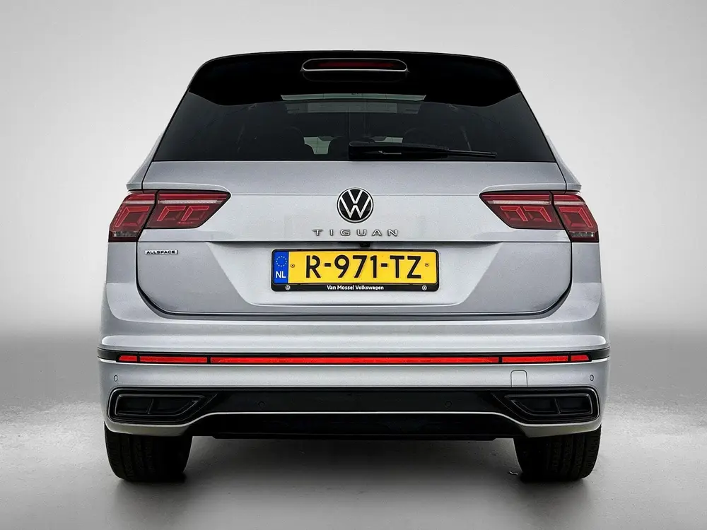 Volkswagen Tiguan Allspace 1.5 TSI R-Line Business+ 7p. | 15 uit 2022, foto 3