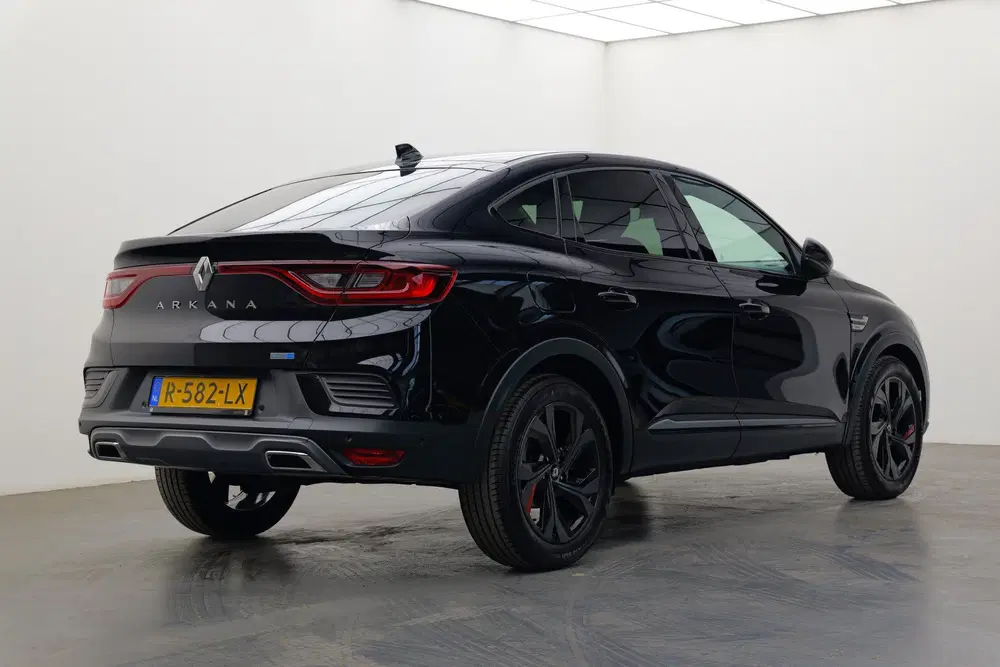 Renault Arkana 1.6 E-Tech Hybrid 145 R.S. Line uit 2022, foto 2