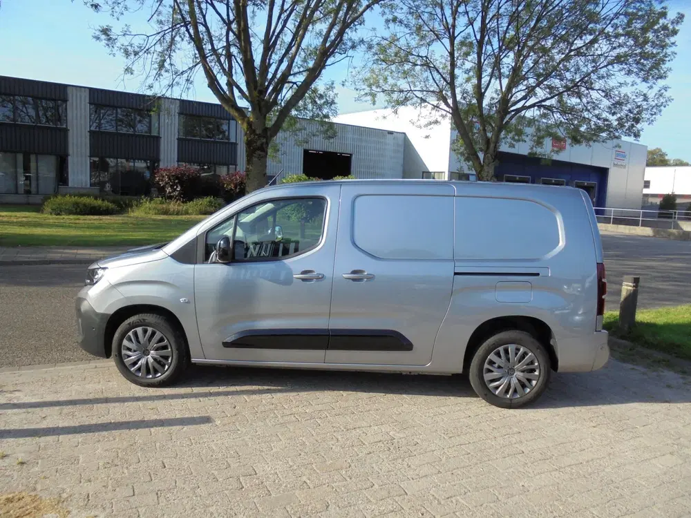 Peugeot Partner 1.5 BlueHDi 130 S&S L2 Dubbele schuifdeur uit 2024
