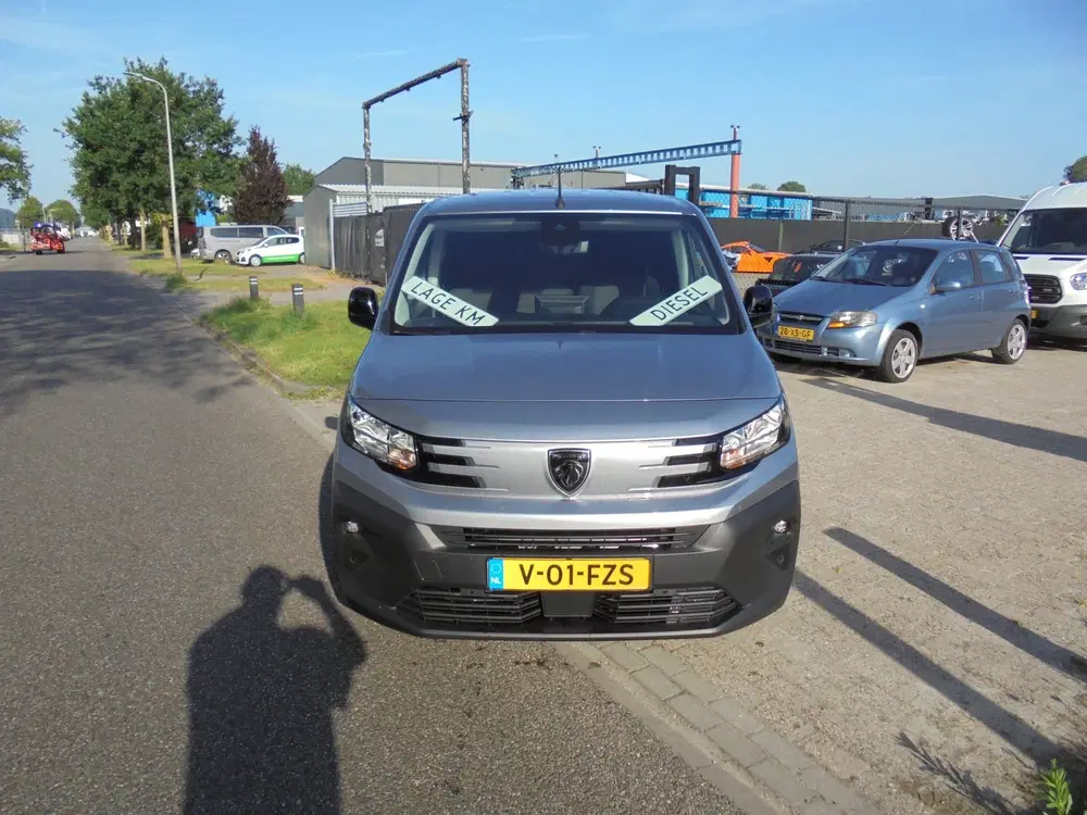 Peugeot Partner 1.5 BlueHDi 130 S&S L2 Dubbele schuifdeur uit 2024, foto 2