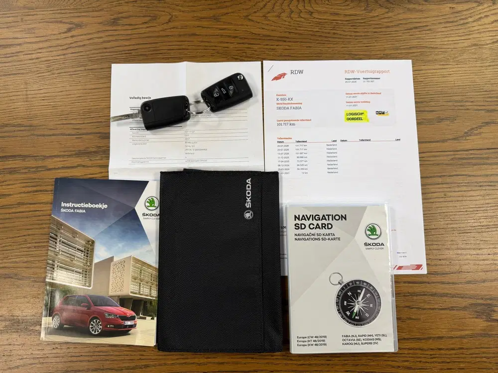 Skoda Fabia 1.0 TSI Business Edition uit 2021, foto 13