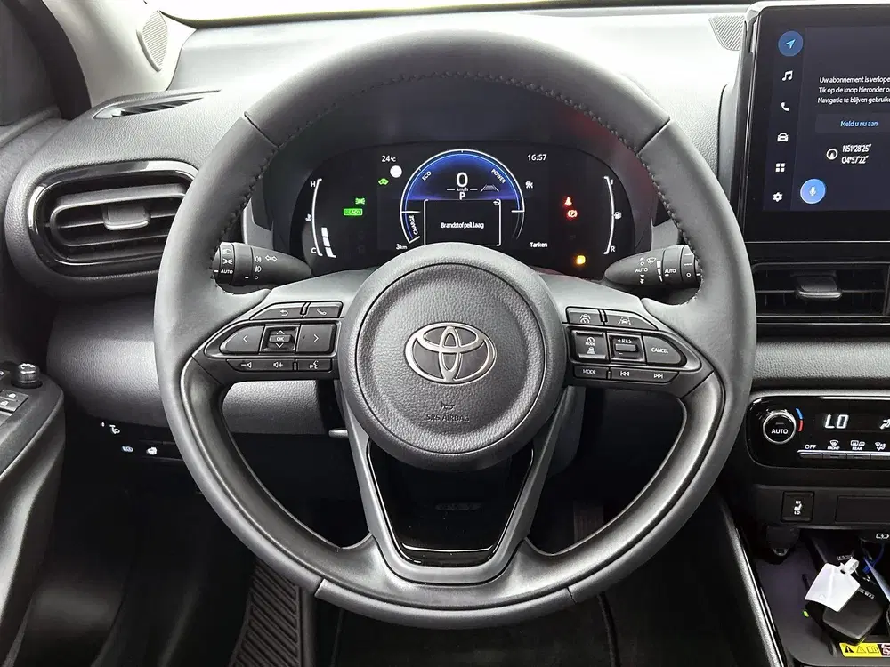 Toyota Yaris 1.5 Hybrid 115 Dynamic Comfort Pack (bj 20 uit 2025, foto 17