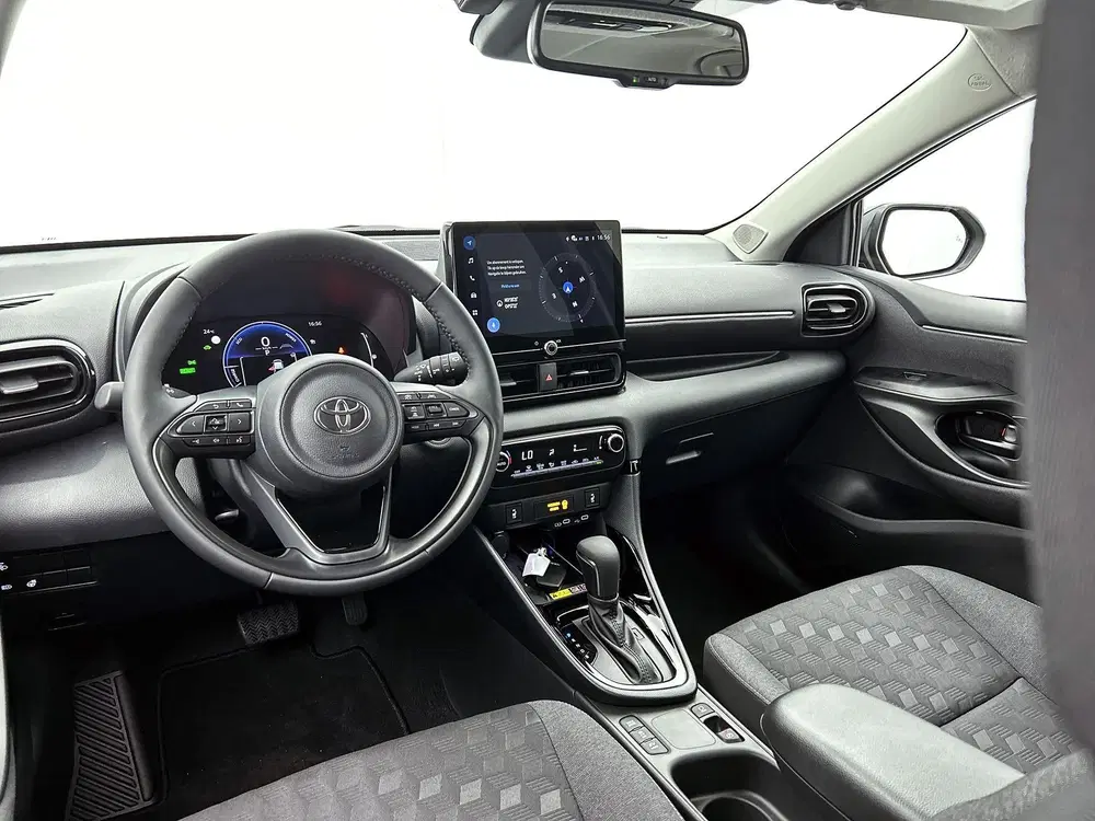Toyota Yaris 1.5 Hybrid 115 Dynamic Comfort Pack (bj 20 uit 2025, foto 6