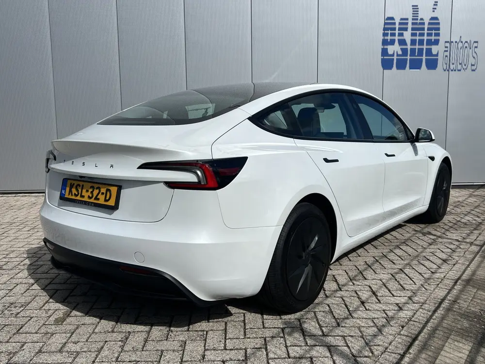 Tesla Model 3 RWD Direct Leverbaar NL Auto Incl. BTW Rij uit 2026, foto 3