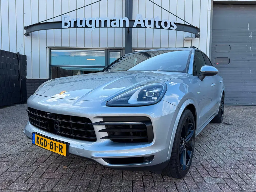 Porsche Cayenne 3.0 E-Hybrid sport chrono uit 2021, foto 13