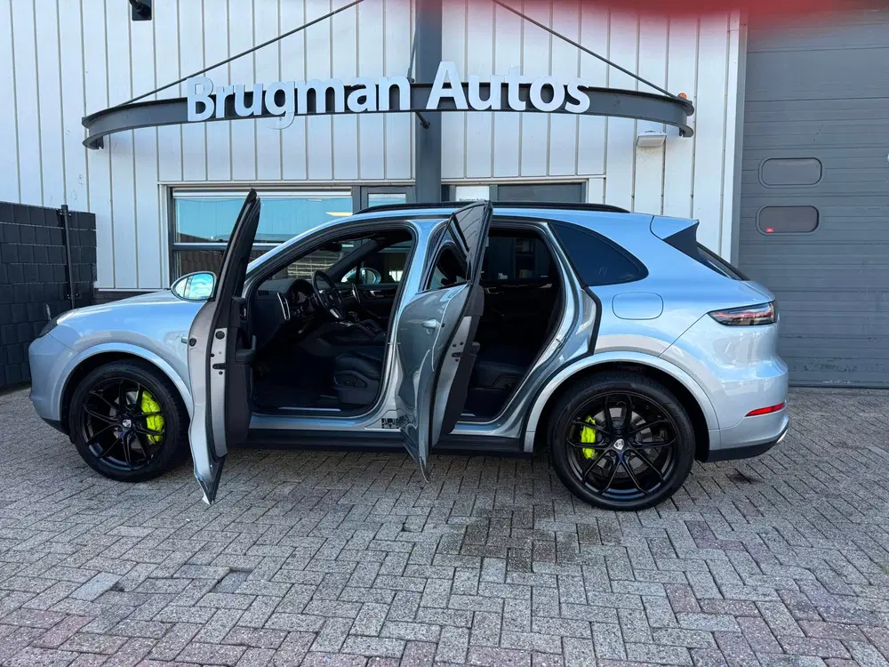 Porsche Cayenne 3.0 E-Hybrid sport chrono uit 2021, foto 5