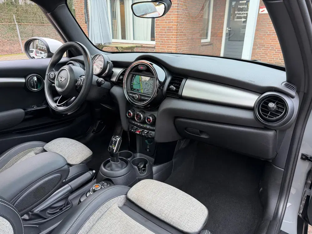 Mini Cooper 1.5 Cooper Chili uit 2020, foto 10