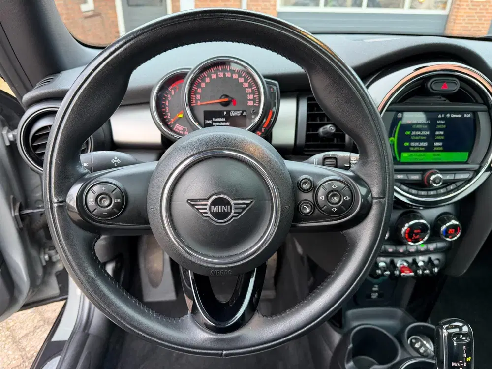 Mini Cooper 1.5 Cooper Chili uit 2020, foto 16