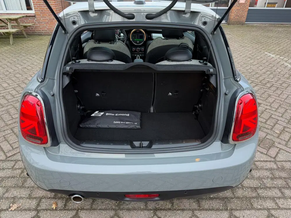 Mini Cooper 1.5 Cooper Chili uit 2020, foto 20
