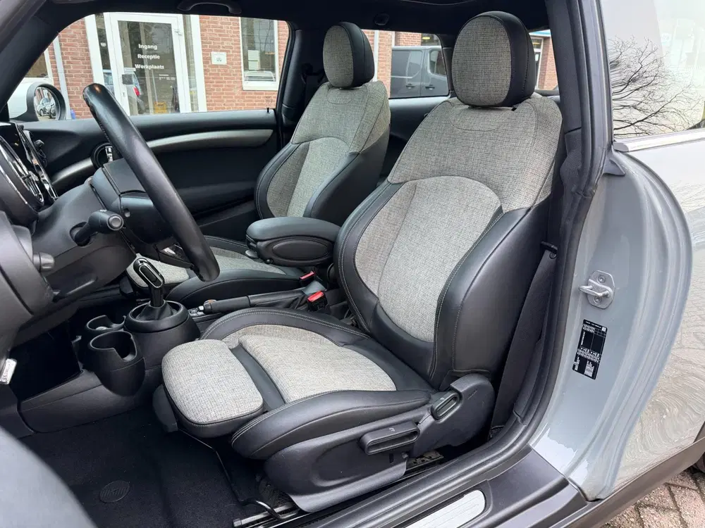 Mini Cooper 1.5 Cooper Chili uit 2020, foto 8