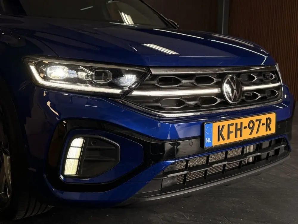 Volkswagen T-Roc 1.5 TSI R-Line DSG Panoramadak Dodehoek ACC uit 2023, foto 2