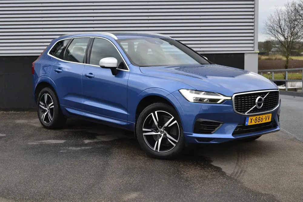 Volvo XC60 2.0 T8 Twin Engine AWD R-Design Schuif/kanteldak uit 2019, foto 3
