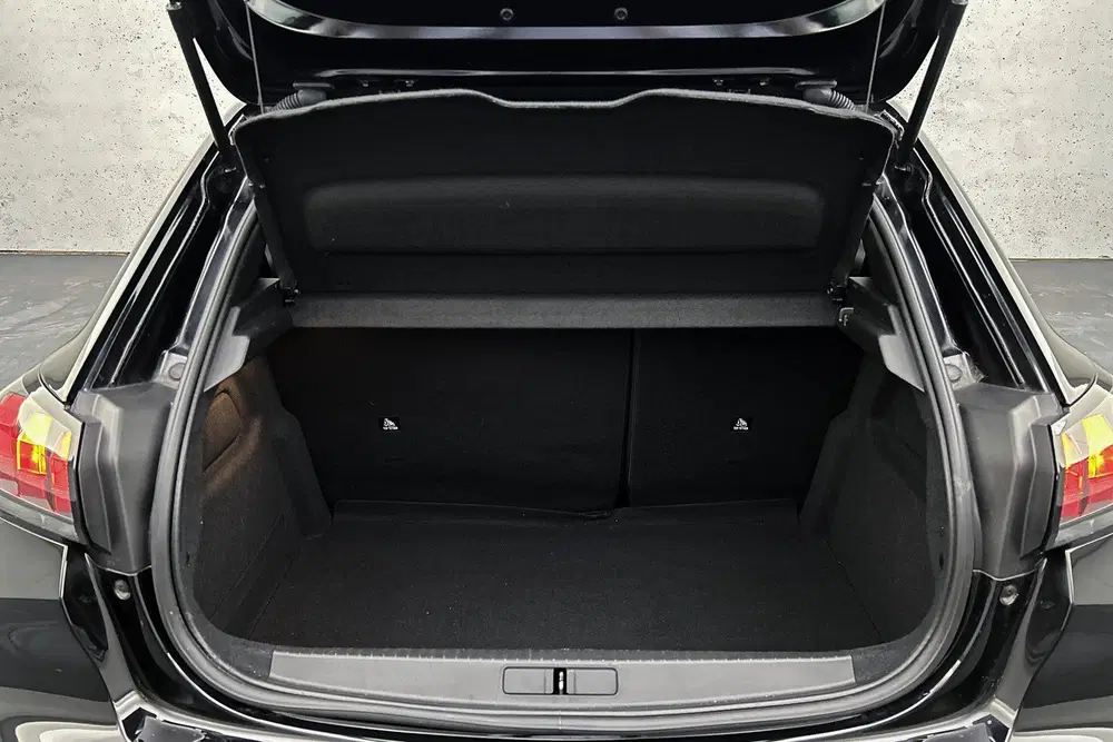 Peugeot 208 EV Active 50 kWh uit 2022, foto 14