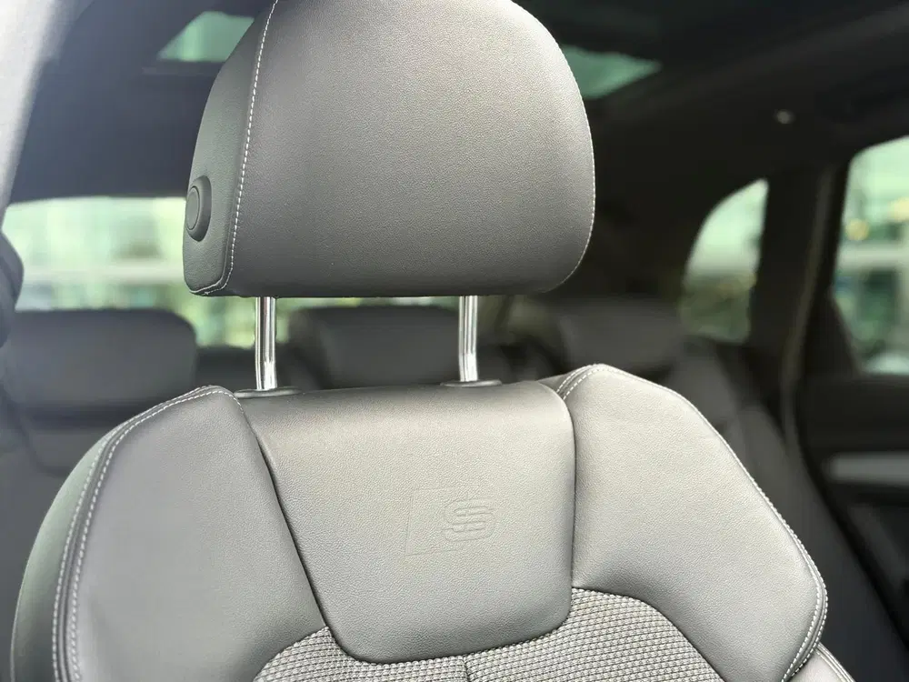 Audi Q5 55 TFSI e S edition Competition FACELIFT 3 uit 2023, foto 11