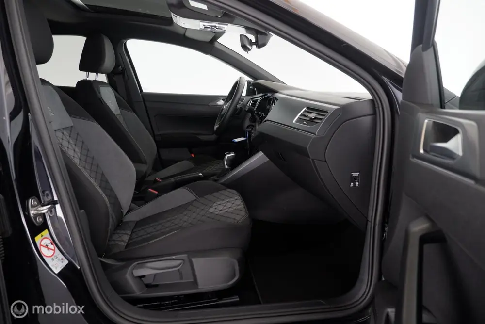 Volkswagen Taigo 1.0 TSI Automaat R-Line panorama|IQ|led|dab uit 2025, foto 6