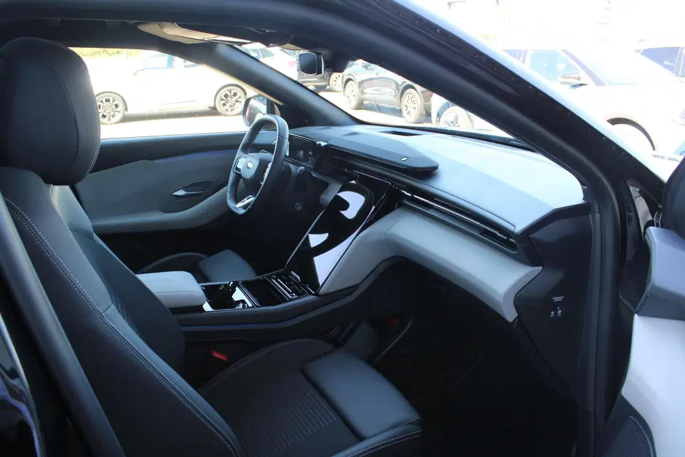 Ford Capri Extended Range AWD 79 kWh 340pk uit 2025, foto 13