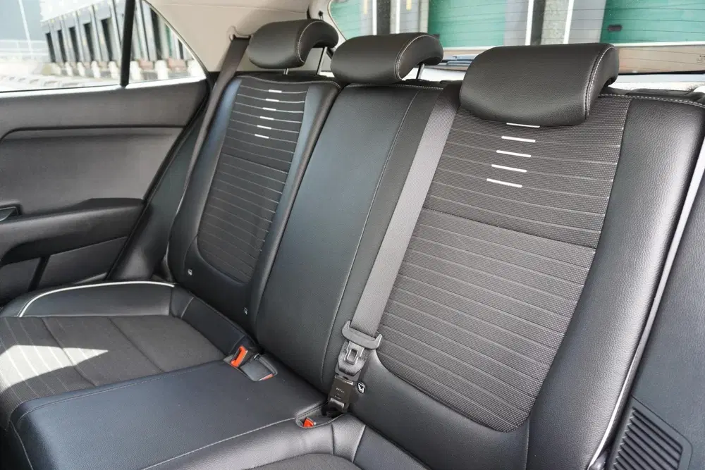 Kia Rio 1.0 T-GDi 101pk MHEV GT-Line uit 2021, foto 16