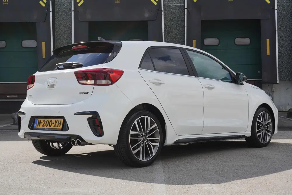 Kia Rio 1.0 T-GDi 101pk MHEV GT-Line uit 2021, foto 2