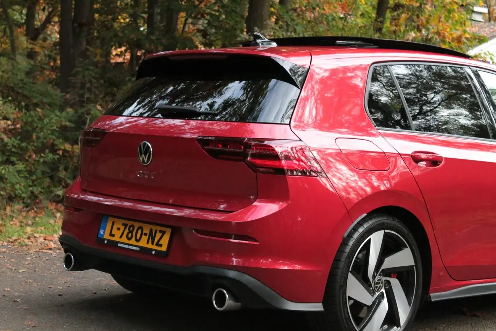 Volkswagen Golf 2.0 TSI GTI | Pano | Camera | ACC (bj 2020) uit 2020, foto 10