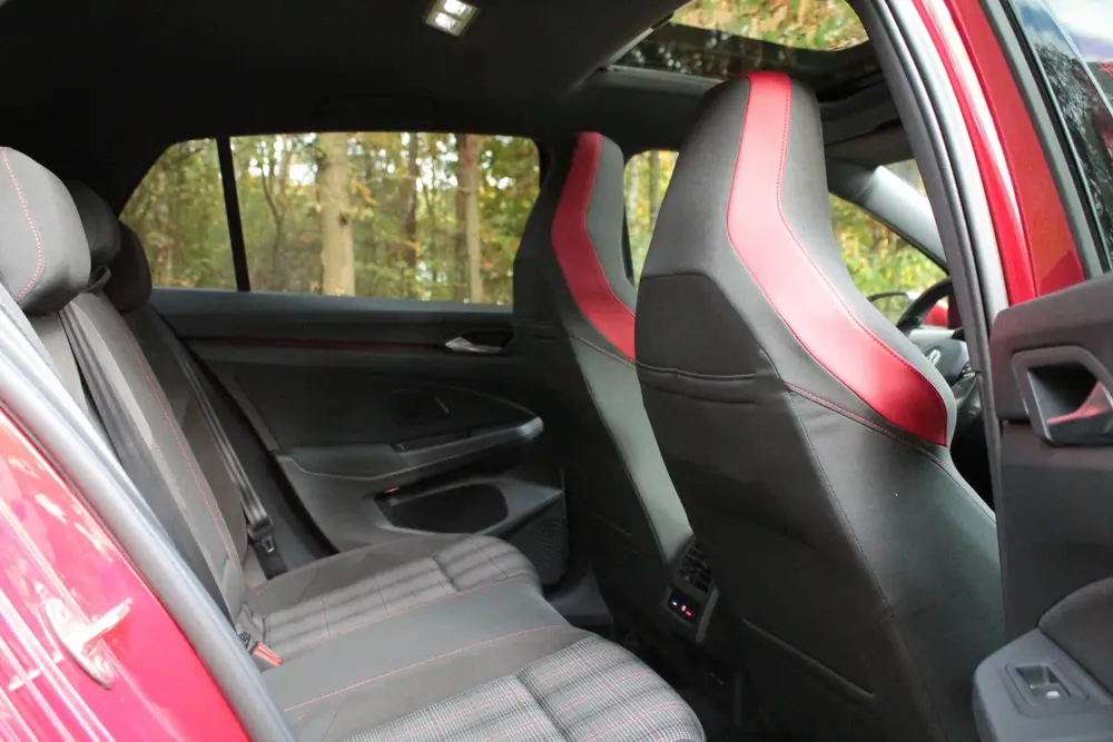 Volkswagen Golf 2.0 TSI GTI | Pano | Camera | ACC (bj 2020) uit 2020, foto 16