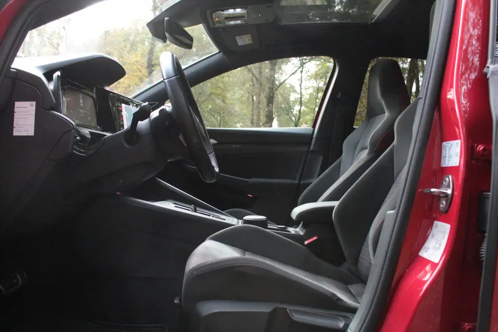 Volkswagen Golf 2.0 TSI GTI | Pano | Camera | ACC (bj 2020) uit 2020, foto 4